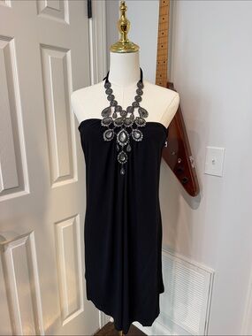 Elegant Black Strapless Camisole Dress with Embellished Necklace
